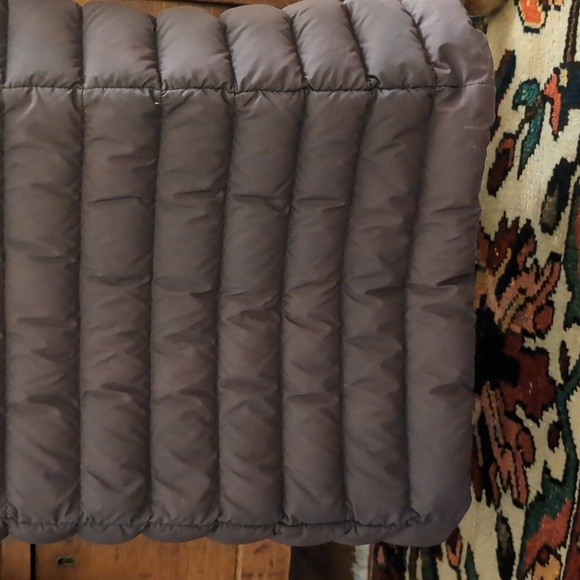 Patagonia Women's XS Black Silent Down Parka - Picture 7 of 8